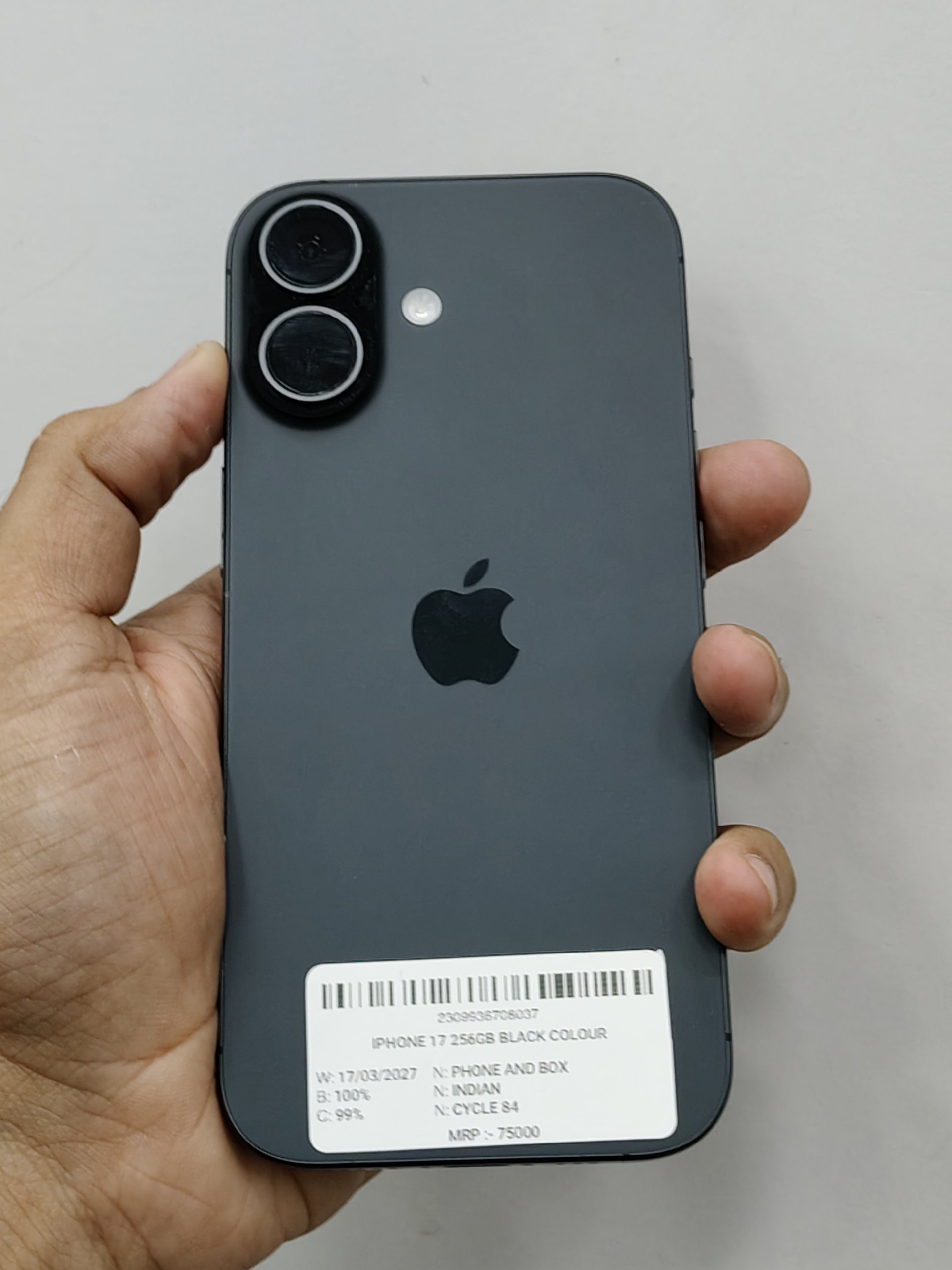 Apple iPhone 17